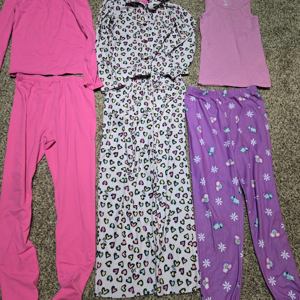 *Size 7/8* Bundle of 6* 2 Sets* 1 Tank/1 Pair Pants*